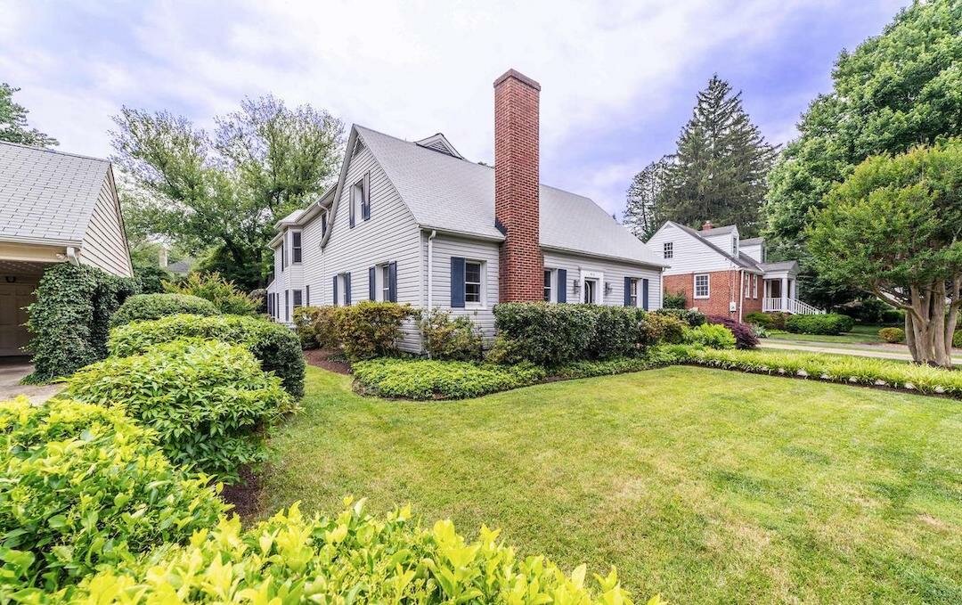 We buy houses in Falls Church VA