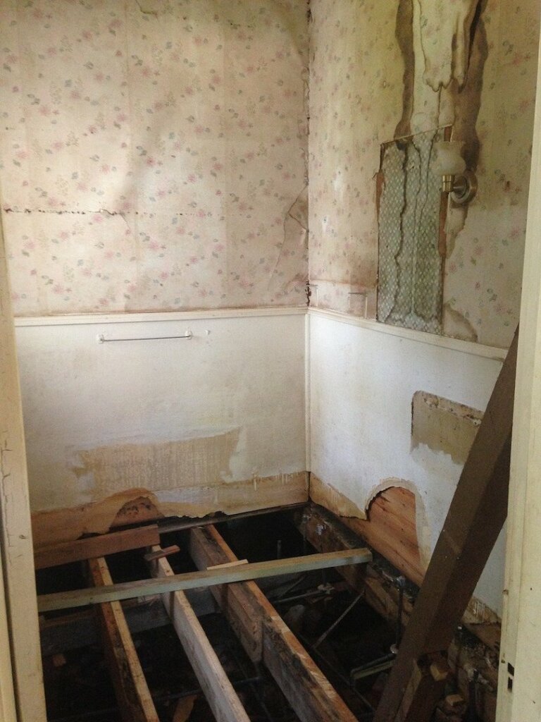 distressed property sale