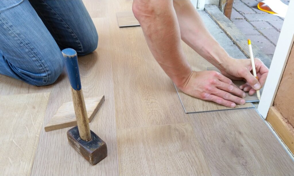 how to prepare house for real estate market