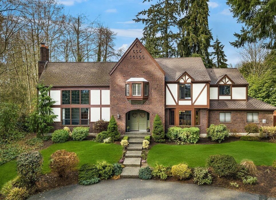 Bothell House - Martha Lake