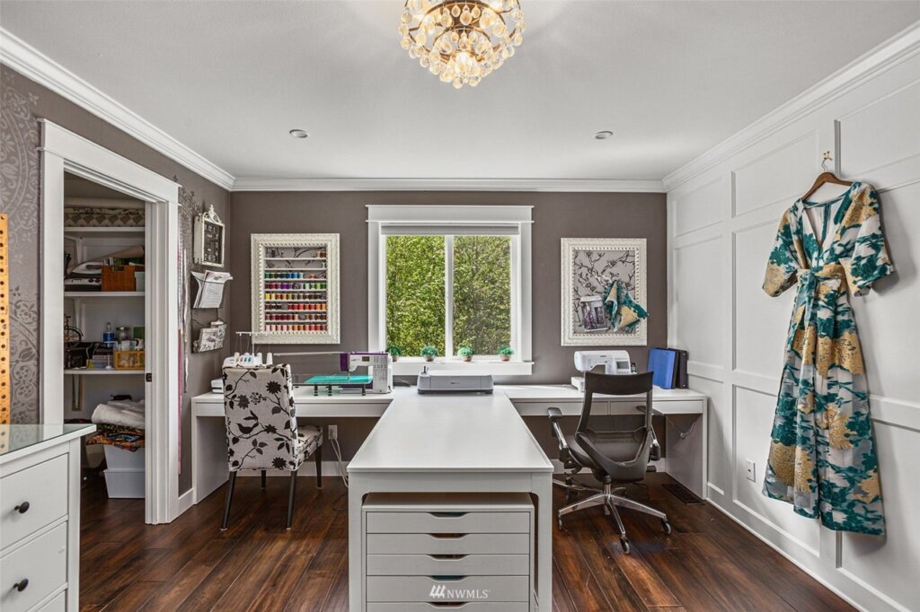 Gray Accent Wall - Interior Design