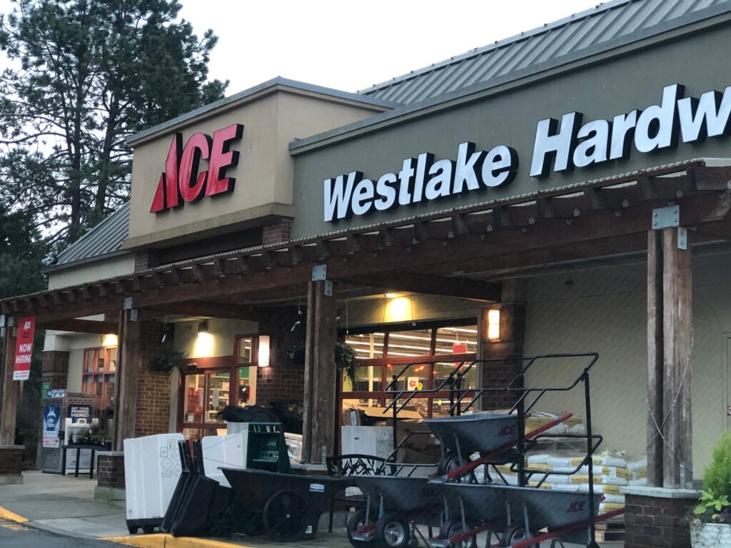Lake Forest Park Ace Hardware