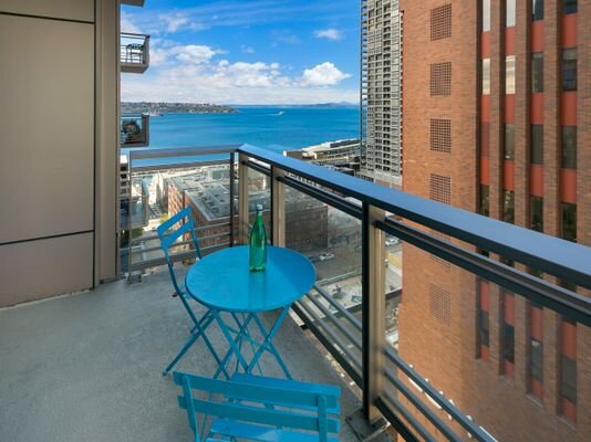 Cristalla Building Downtown Seattle - Belltown Neighborhood