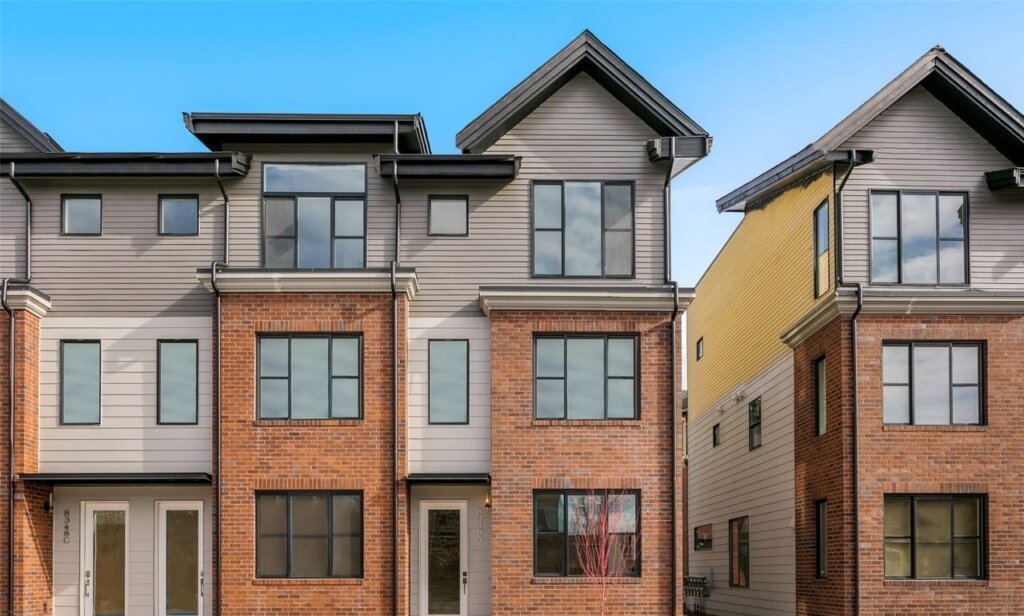 Exquisite 3-Bedroom New Construction Home in Ballard