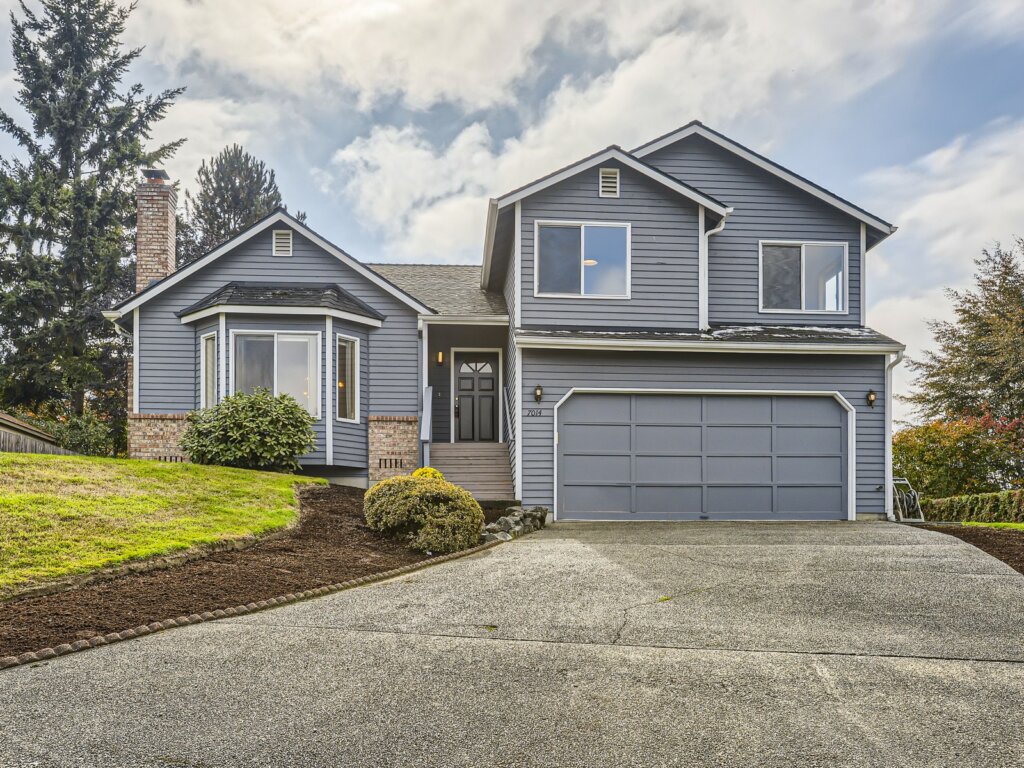 Marysville, WA Home For Sale (Tri-Level)