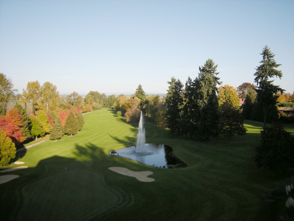Broadmoor Neighborhood Community, Seattle WA - Golf Club