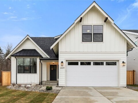 4 Bedroom Single Family Home In Ferndale, WA - Front View