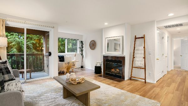 2-bedroom condominium in Kenmore