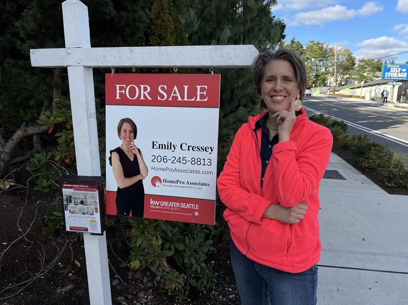 For sale in beautiful Kenmore! Emily Cressey is here to help you find the perfect home in this vibrant community.