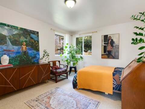Modern Renovated 2-Bedroom Home in Kenmore, WA - Bedroom 2