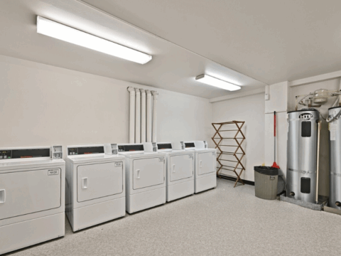 Affordable 1 Bedroom Urban Condo in Seattle (3)