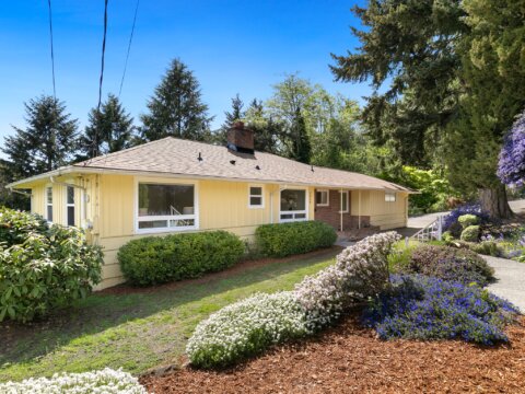 2 Bedroom Home in Normandy Park WA for Sale by Seattle Realtor Emily Cressey Front Yard