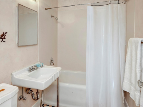 Top-Floor Corner Unit With Artist Soul in the Heart of Seattle Bathroom