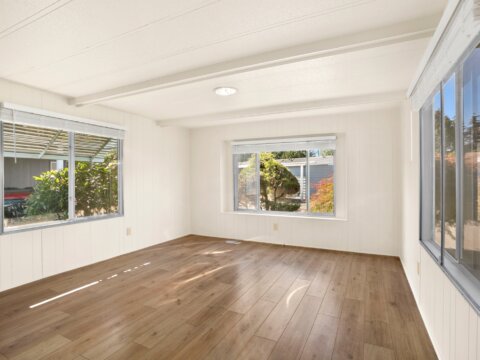 Fully Updated Mobile Home For Sale in Bothell, WA Living Space