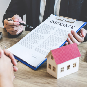 Is it possible to change my homeowners insurance after closing In Chicago