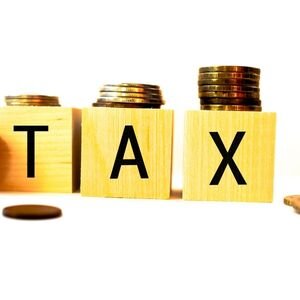 Is It Possible to Sell a House With Unpaid Taxes Illinois