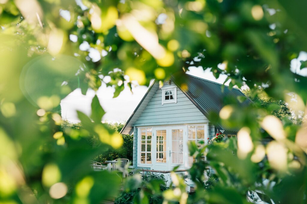 For Texas homeowners wondering how to sell your house fast in San Antonio, we've gathered 6 tips to aid the home selling process!