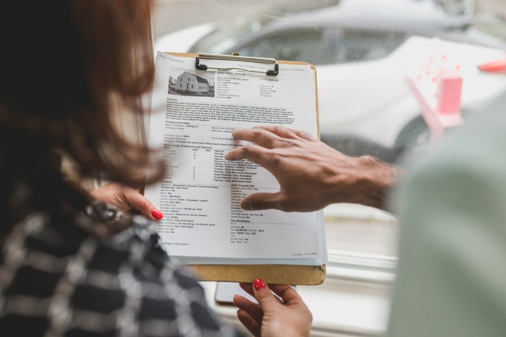 If you want to avoid realtor commissions or FSBO offers, considering selling your home without a realtor. Cash home buyers like Texas Home Buyers Group make it simple!