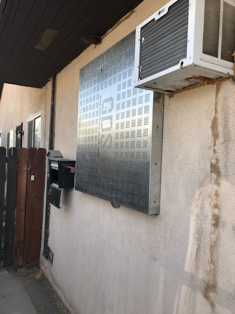 Emergency board up service Los Angles