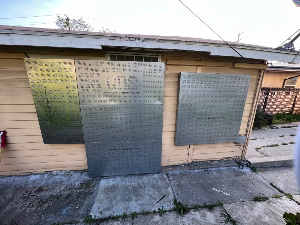how to board up a house in Los Angeles