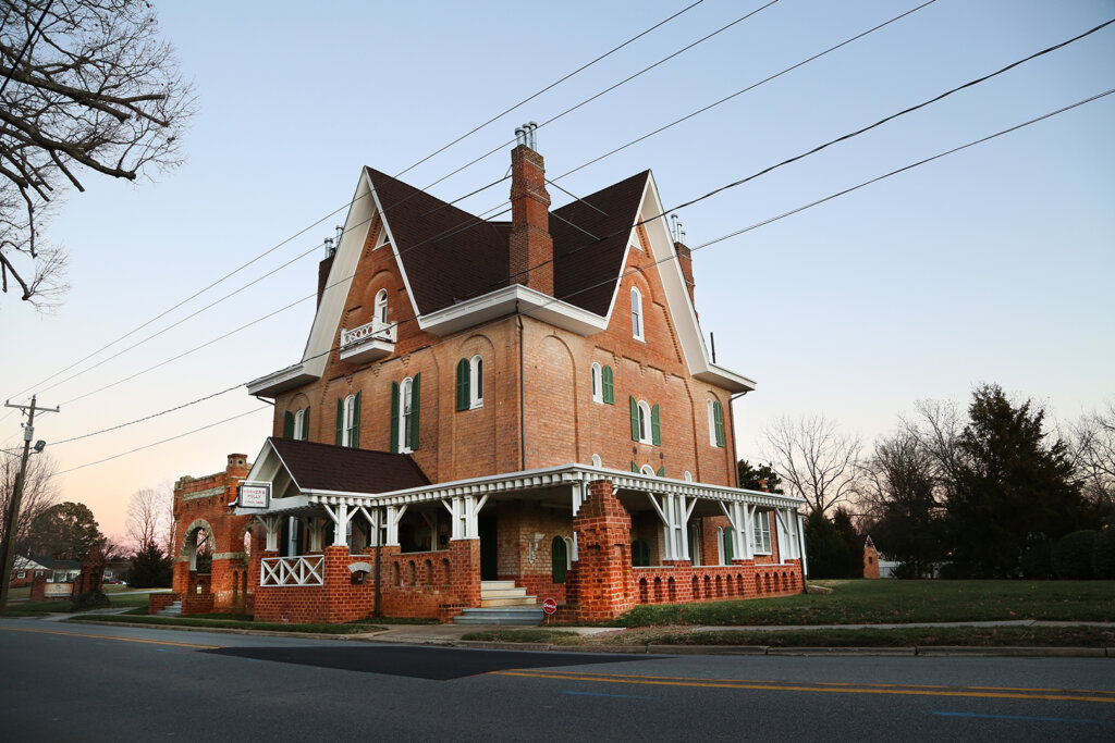 Are you thinking of selling your house in Kernersville, we want to make you a no obligation cash offer. 