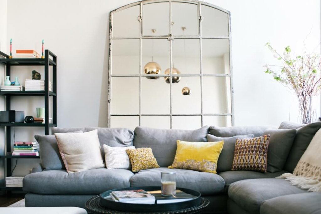 stage your home before selling it