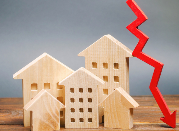 We buy houses in Florida whether foreclosure proceedings have begun or if it's just late mortgage payments