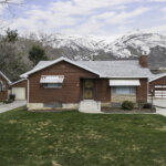 Do I Get Less Money if I Sell My House in San Clemente to an Investor?