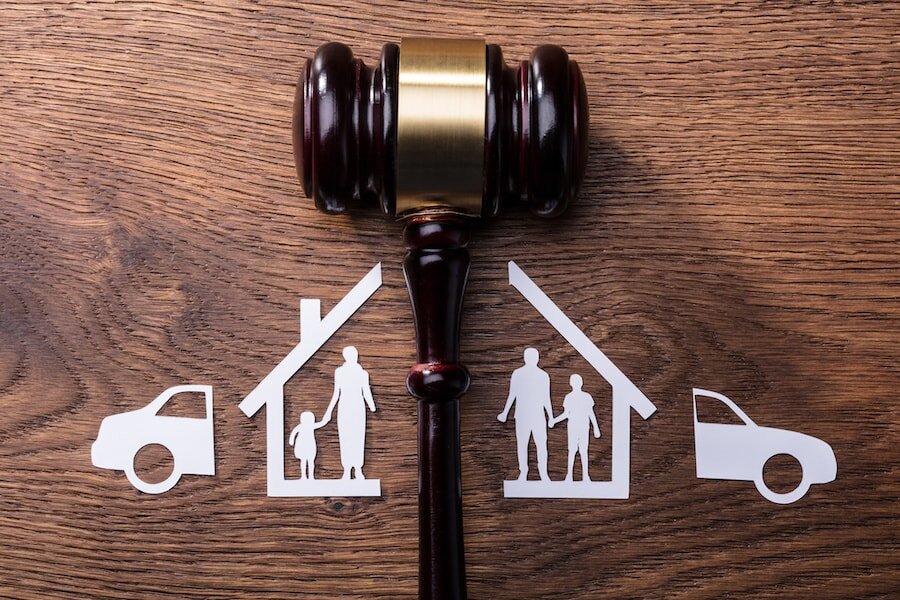 guide to selling house during divorce