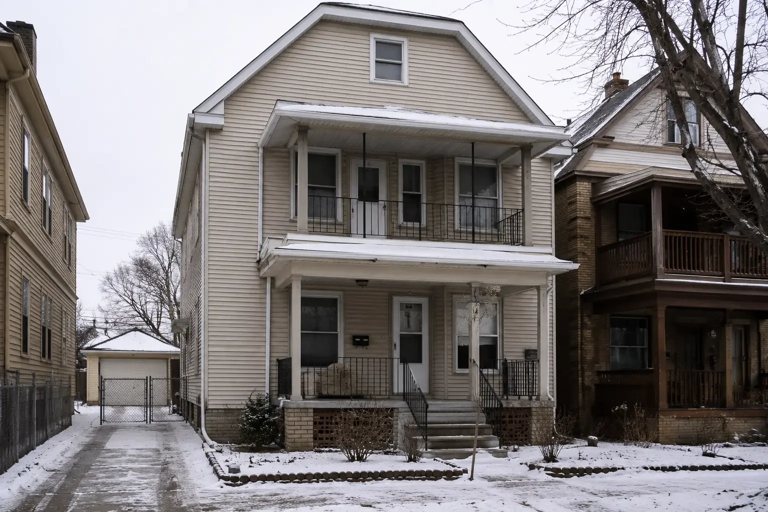 Milwaukee West Allis pre-foreclosure homes working-class housing stock