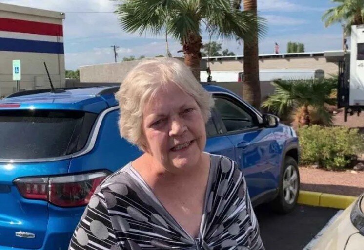 Denella Randall - Oak Street Properties Review