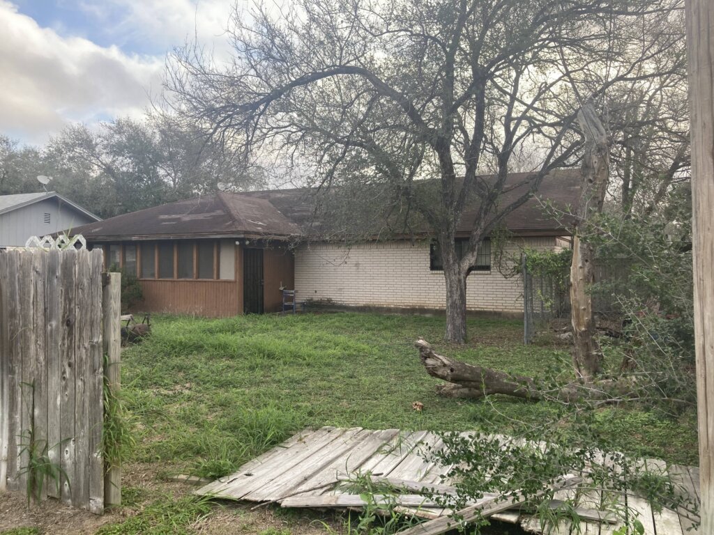 Cash home buyers McAllen Dolfin RGV