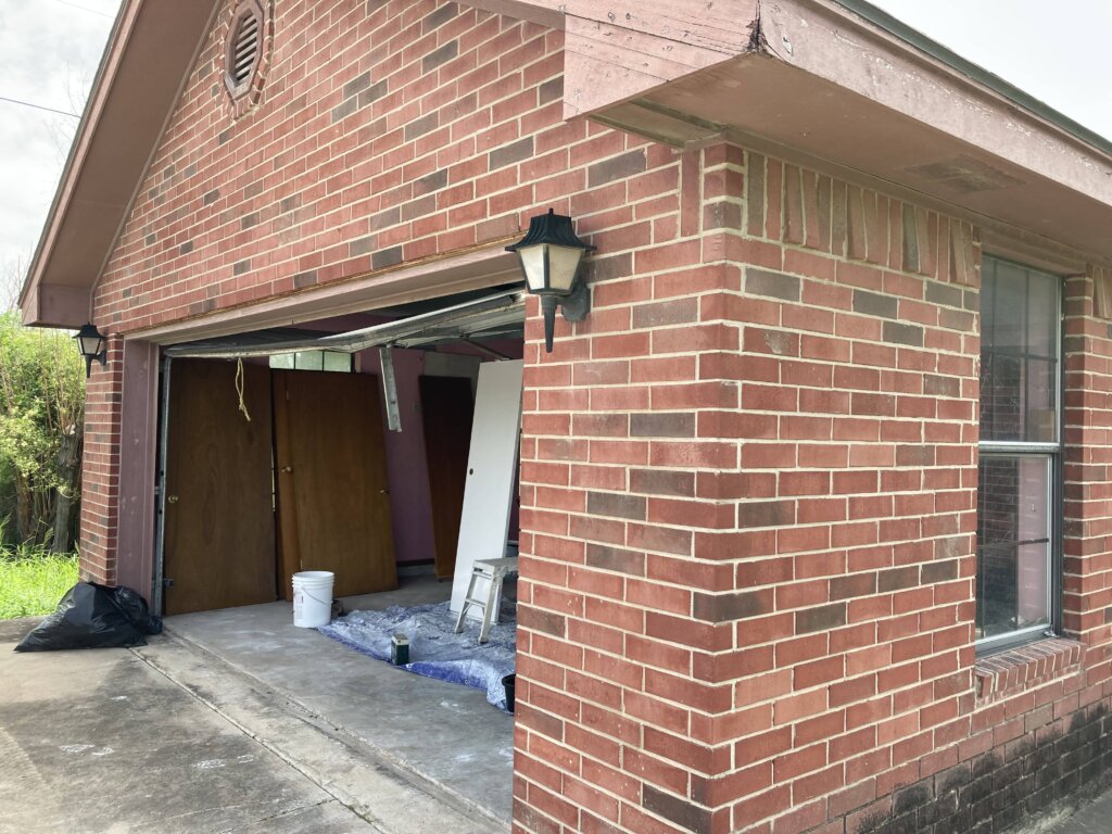 Many repairs? We can help you sell your house as is