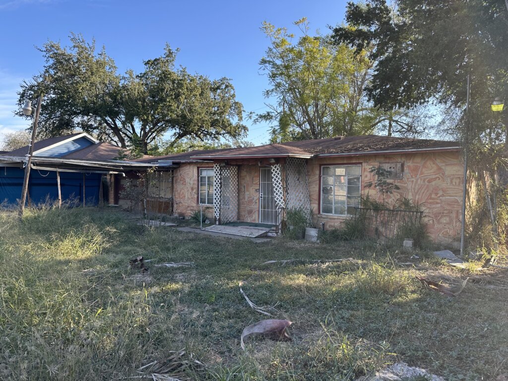 Vacant house with tax liens San Juan TX