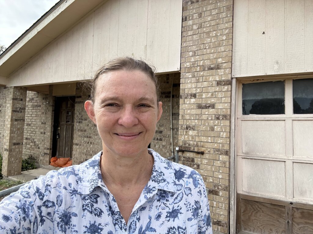 We buy houses in Edinburg TX as is