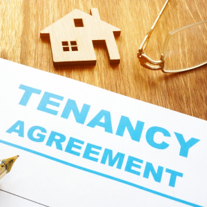 Can a landlord sell with renters in Eugene, OR