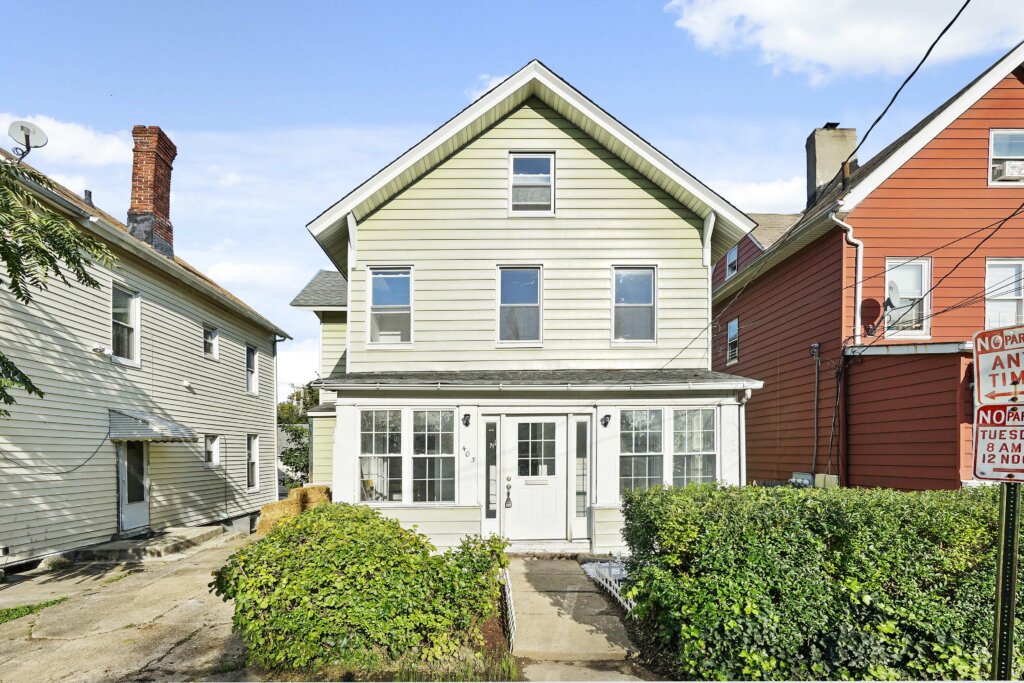 Have an outdated house you can't sell? We will make an offer!