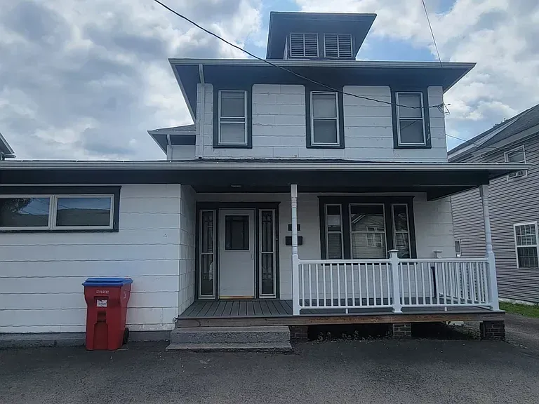 322 Washington Ave, Jermyn, PA