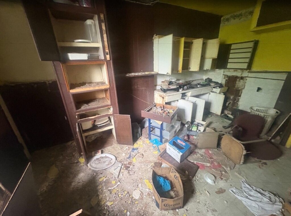Inherited St. Louis house full of belongings we bought without a cleanout