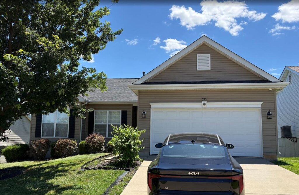 Tan ranch home in St. Louis bought for cash