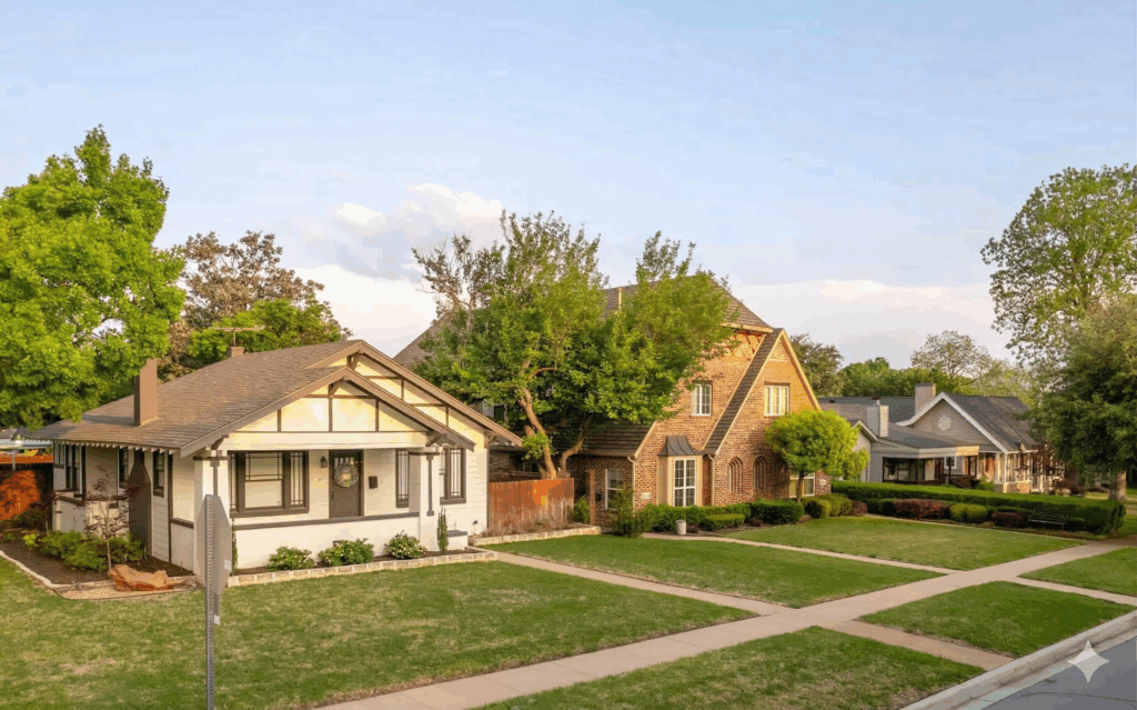 Residential neighborhood homes in Dallas Fort Worth Texas