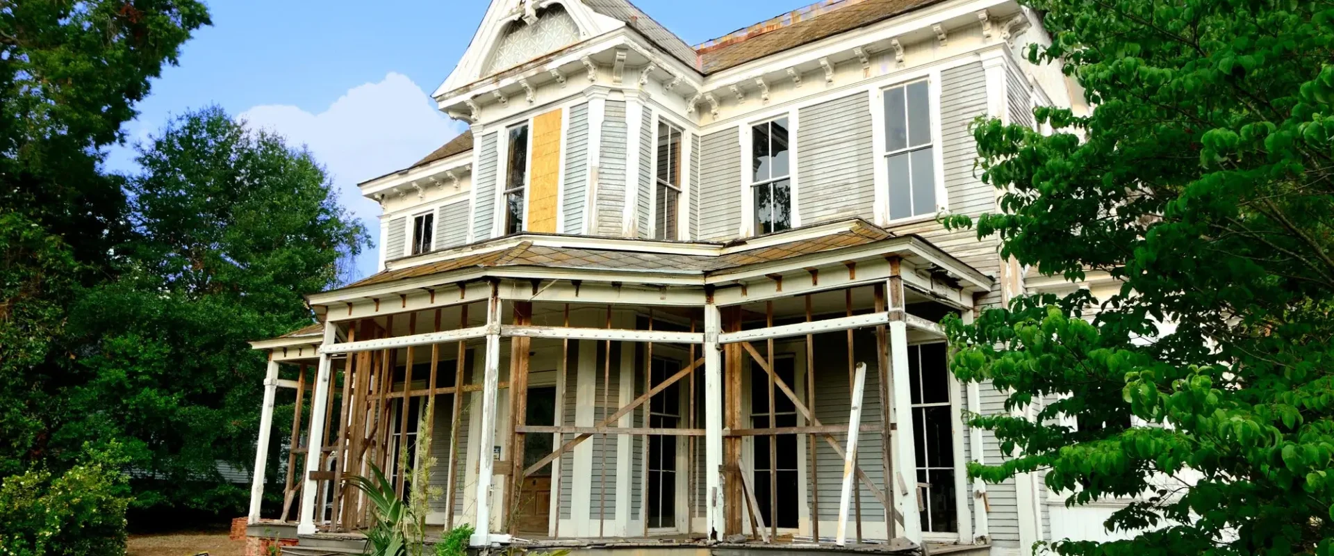 Inherited house in poor condition being sold as-is to a local cash home buyer