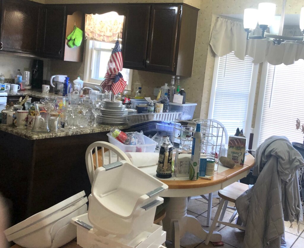 we buy messy houses
