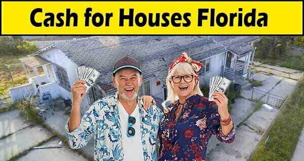 Old Couple Holding Cash After Selling Their Home Fast