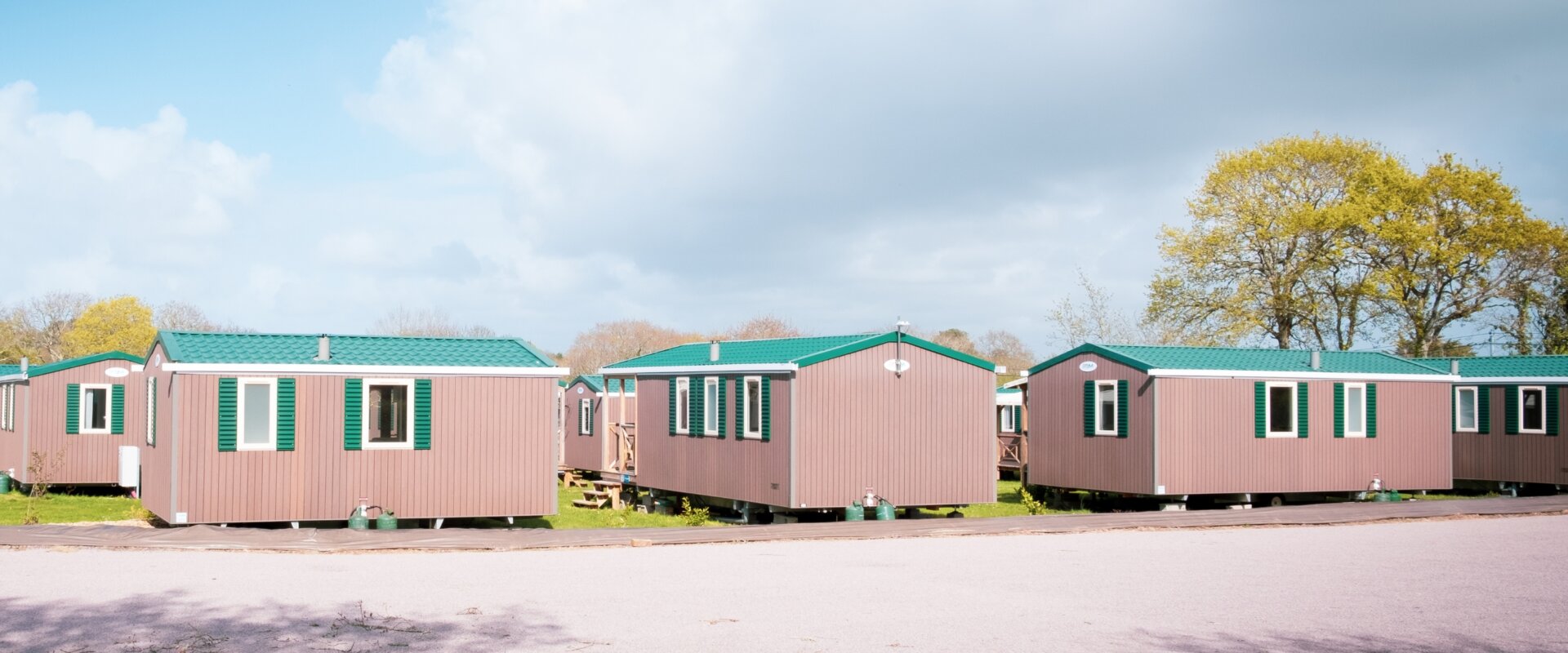 Who sells mobile homes
