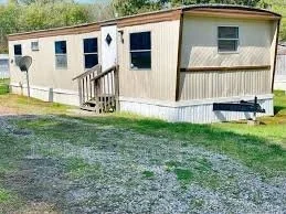 Beige mobile home South Carolina we buy mobile homes for cash