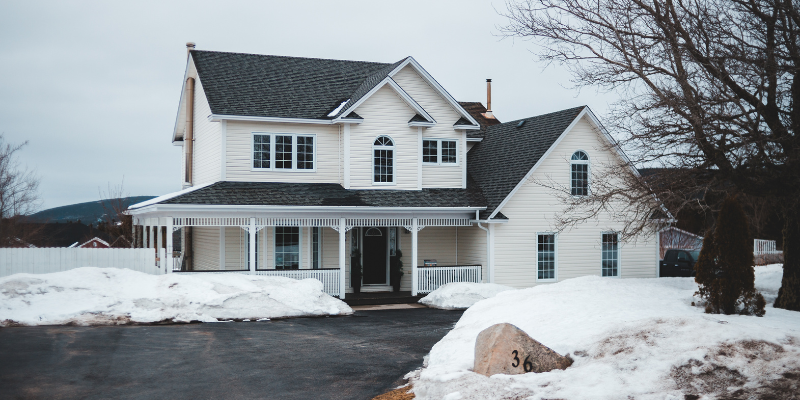 Best and Least Ideal Months for Selling a House Florida