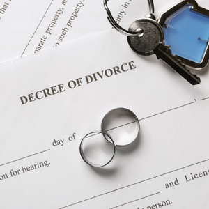 Sell house during divorce in Florida