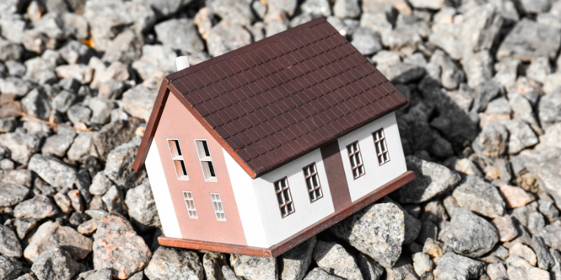 How to Sell a House With Foundation Problems in Florida
