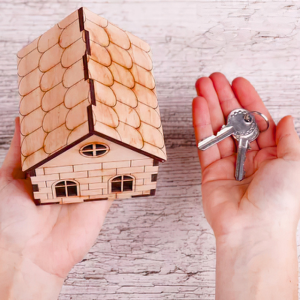 Guide to Selling a Home While Residing in It in Florida